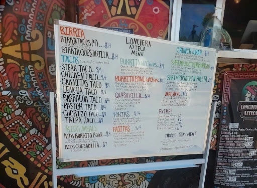 Lonchera Azteca photo 1